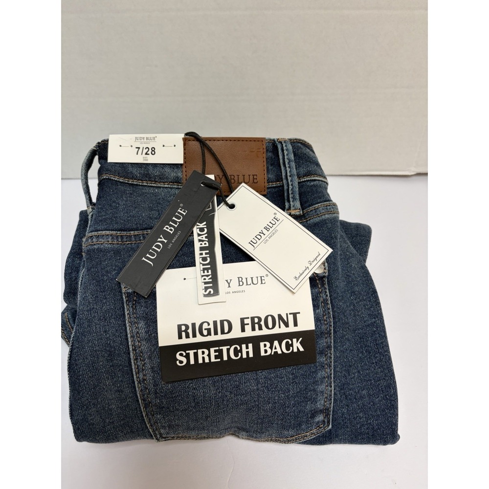 Judy Blue NWT Hi-Waisted Rigid Magic Non-destroy Straight Jeans Size 7/28 #88922